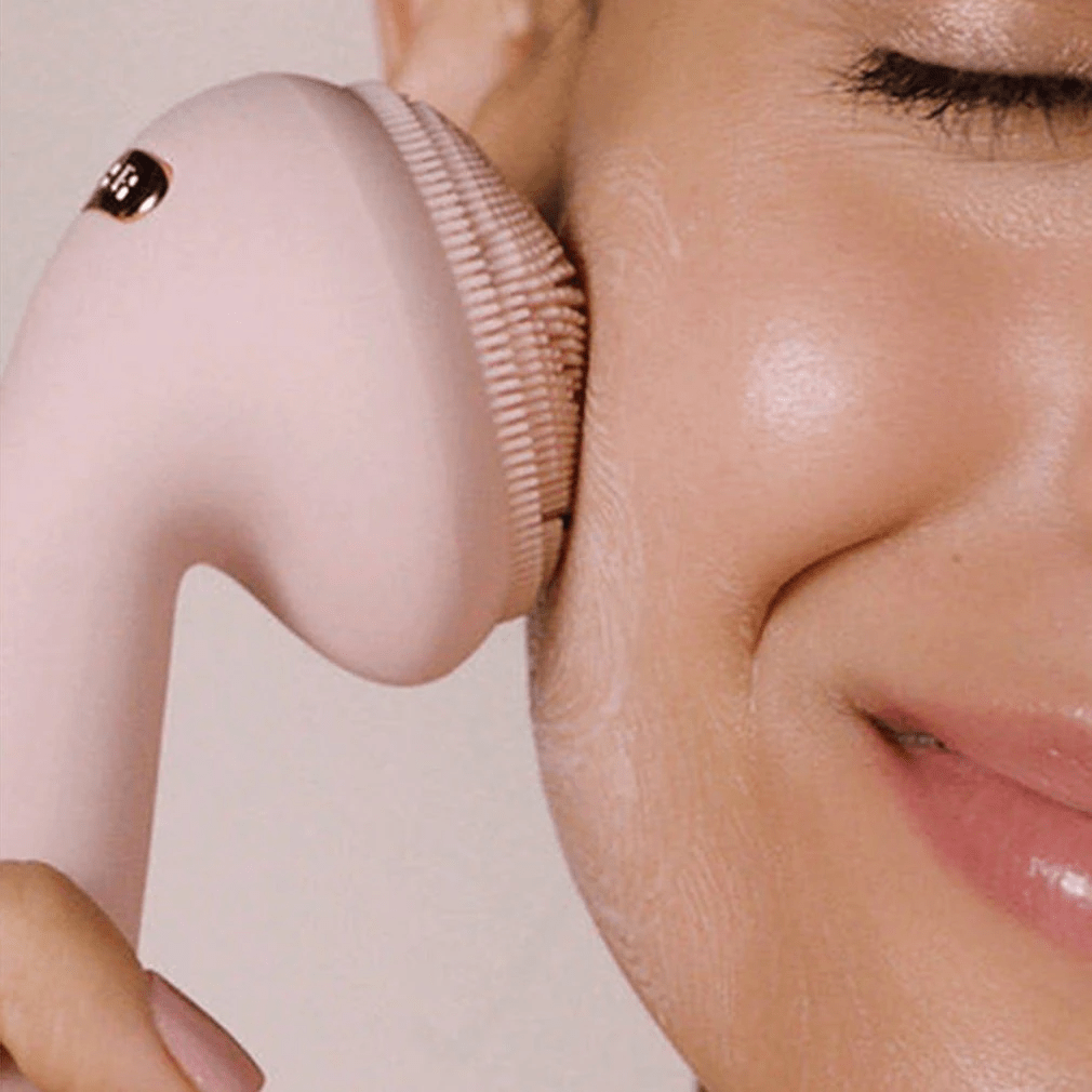 Flawless Cleanse Silicone Scrubber